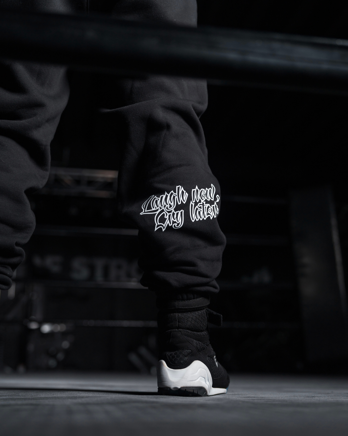 BLACK LNCL TRACKPANTS